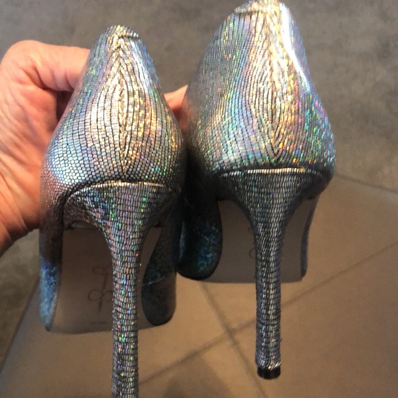 Like new sparkling, dazzling, “Ooooh look at you girl!” Jessica Simpson pumps. - Picture 4 of 8